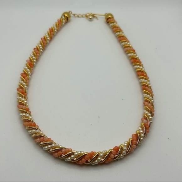 Vintage Gold Tone Faux Pearls and Light Coral Pink Beaded Spiral Short Necklace - Picture 5 of 5